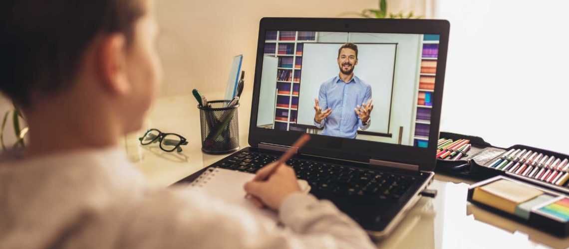 Educación bilingüe y empresarial